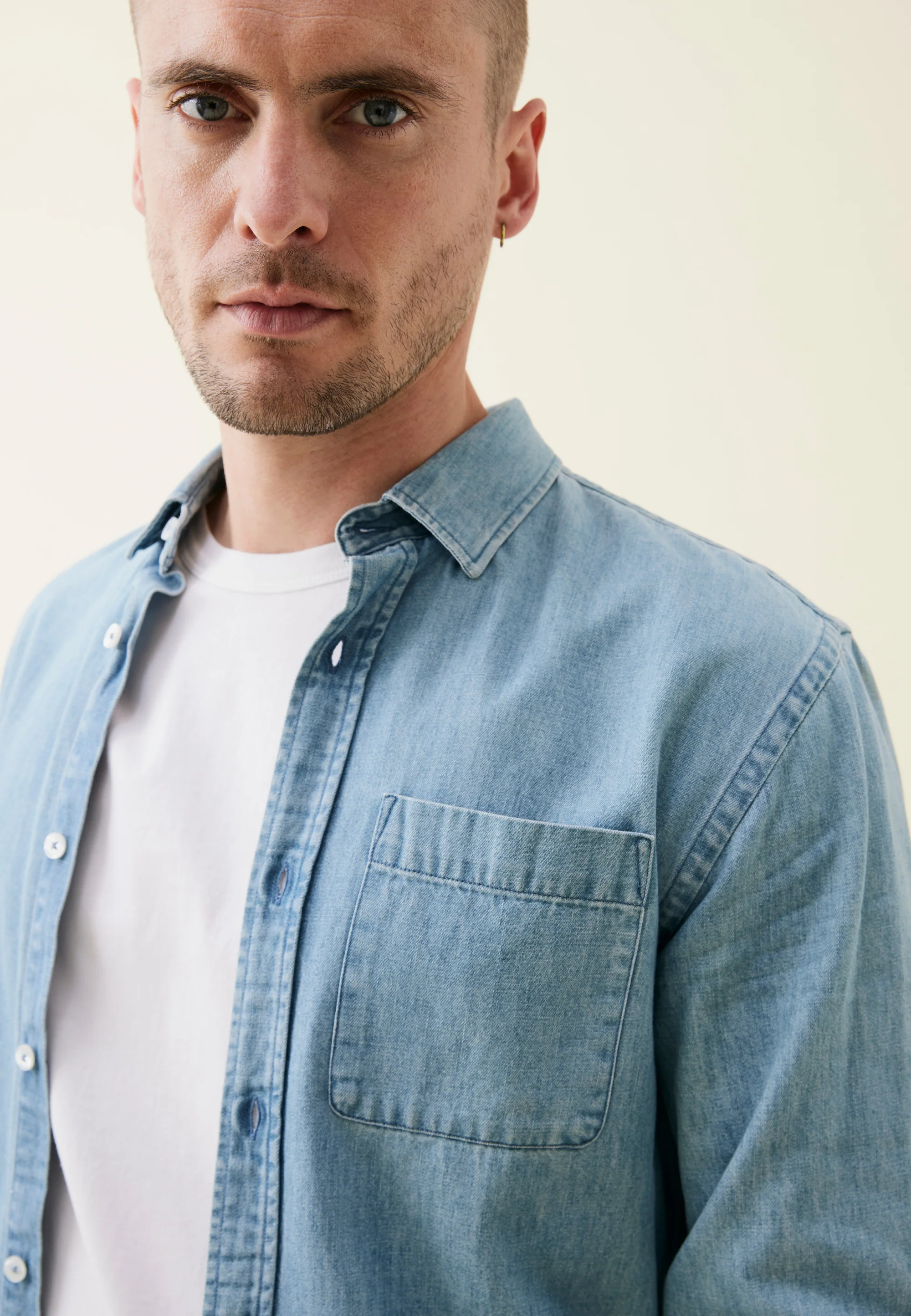 La chemise en jean - Image 10