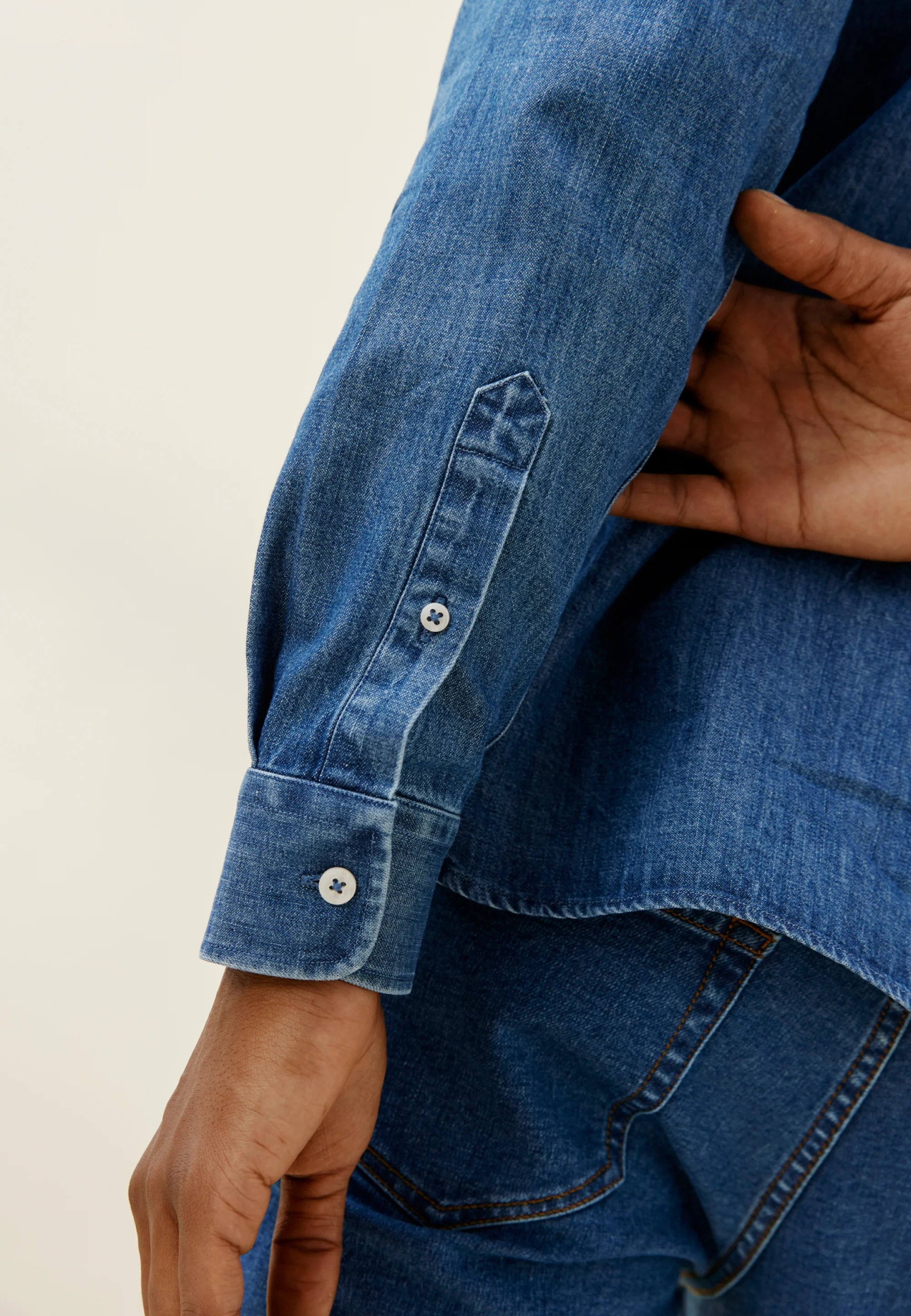 La chemise en jean - Image 16