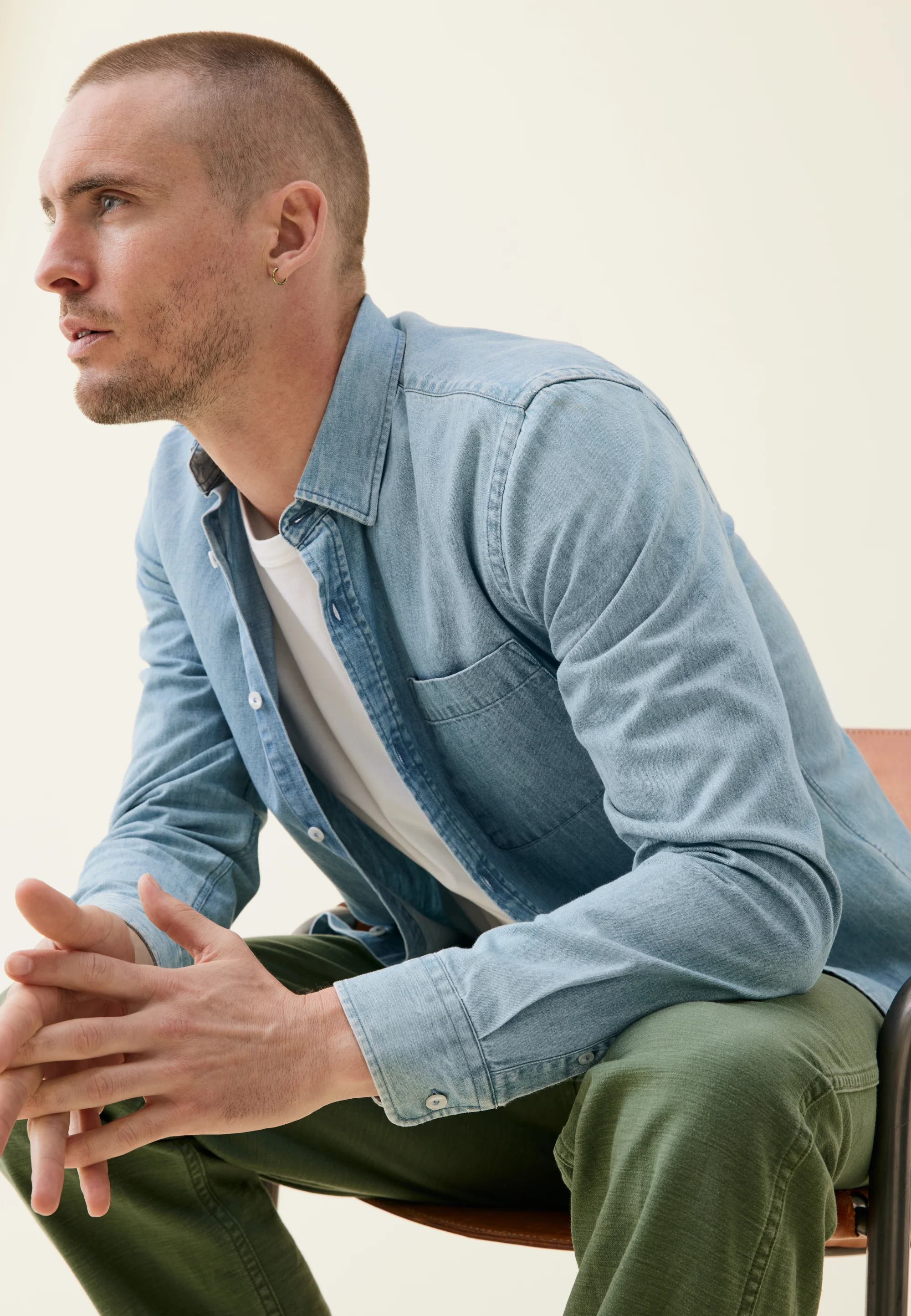 La chemise en jean - Image 9