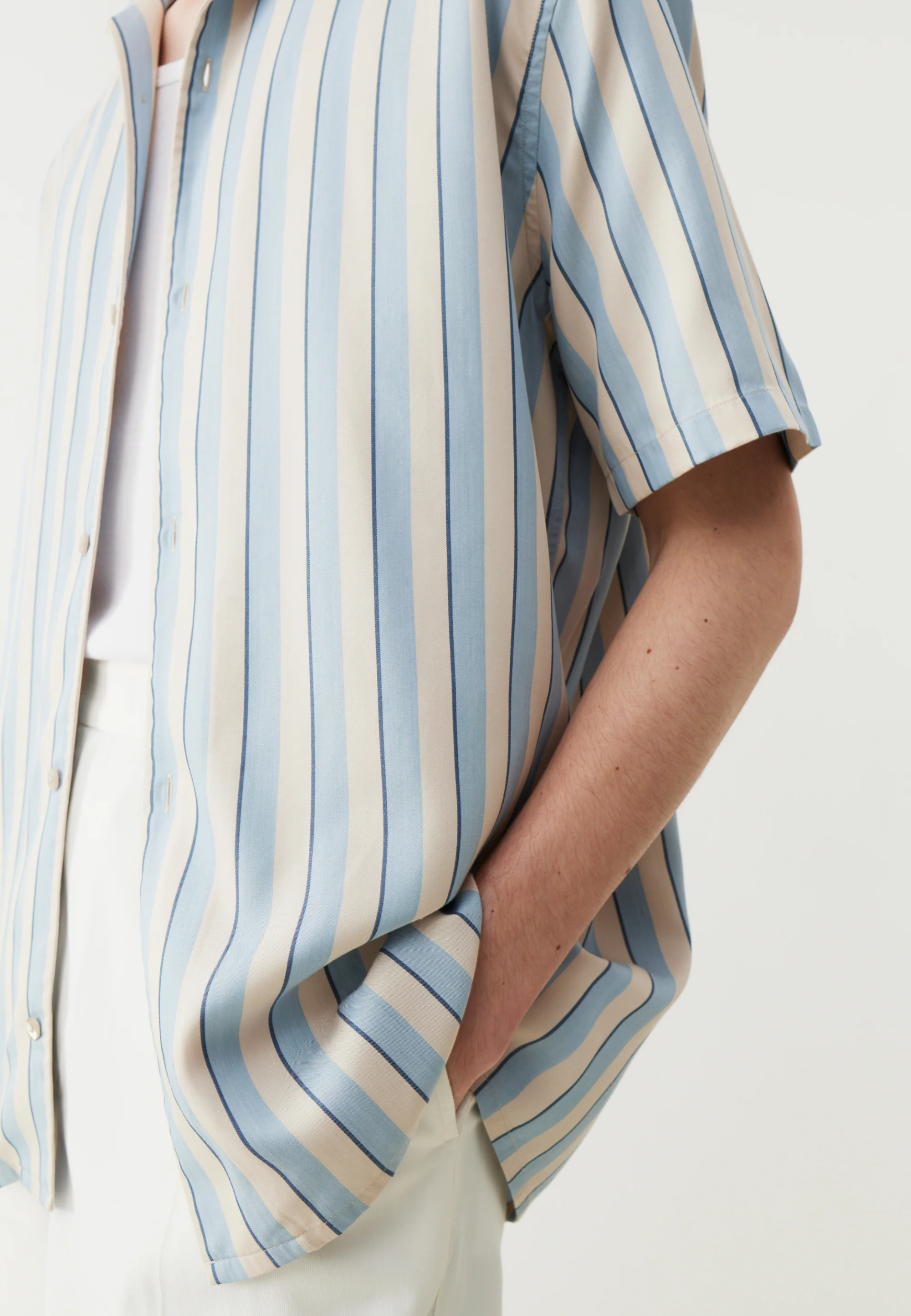 La chemisette - Image 12