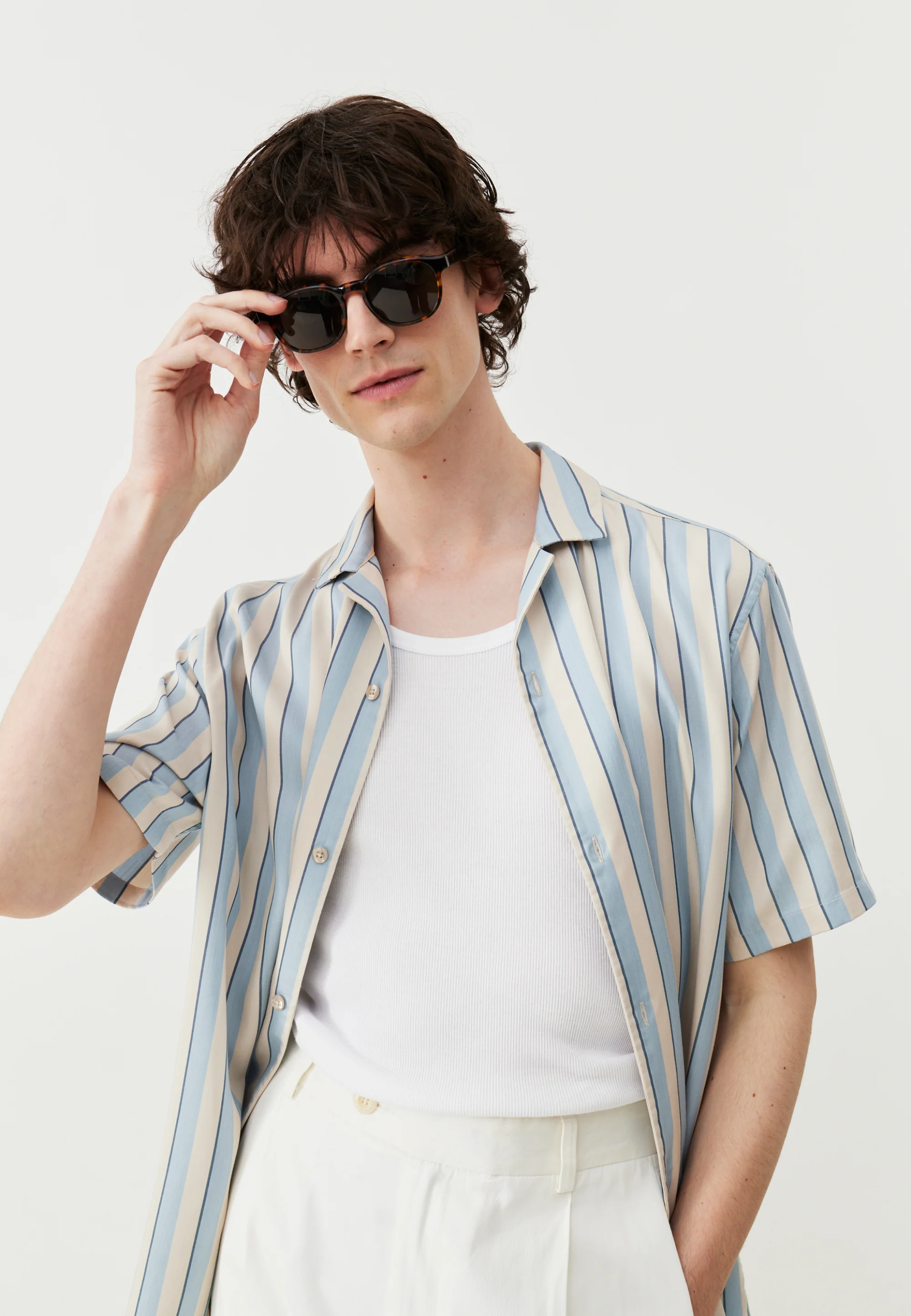 La chemisette - Image 8