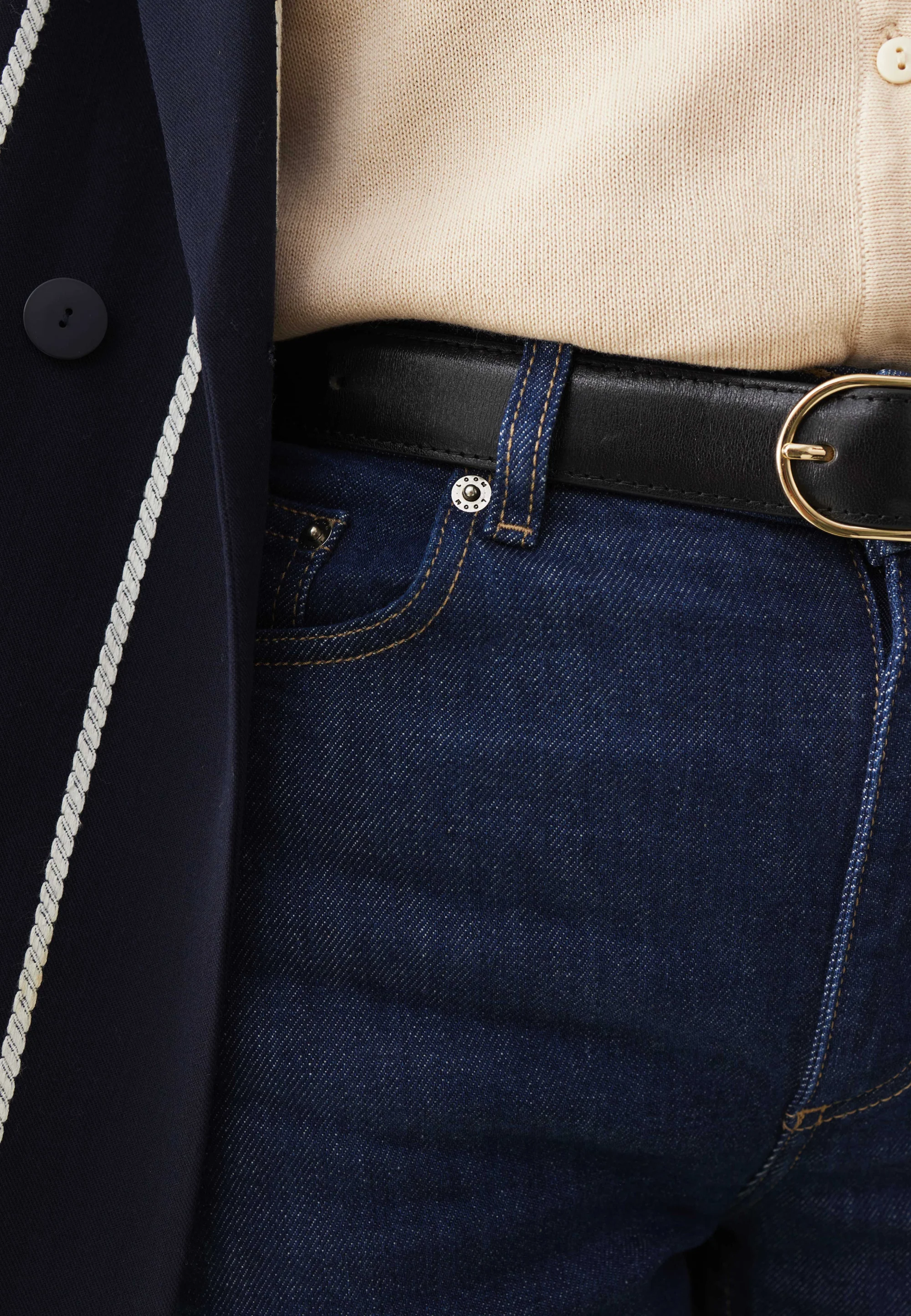 Le jean droit (ancienne génération) - Image 12