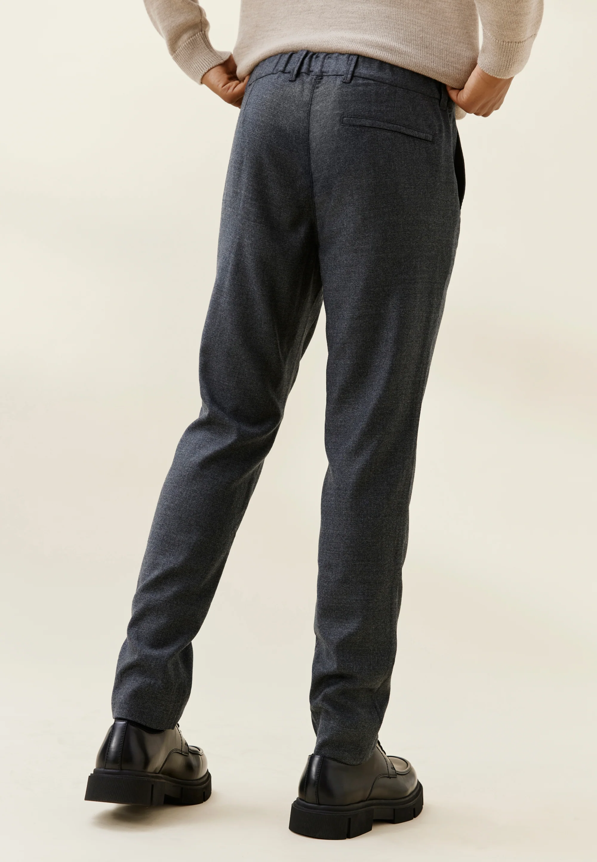 Le pantalon en flanelle (ancienne génération) - Image 15