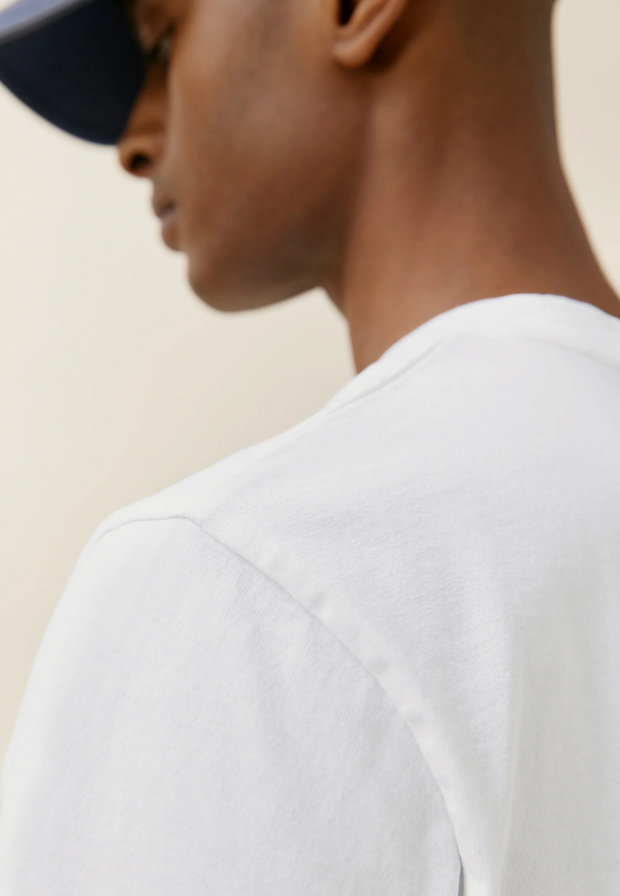 Le t-shirt heavyweight col fin - Image 10