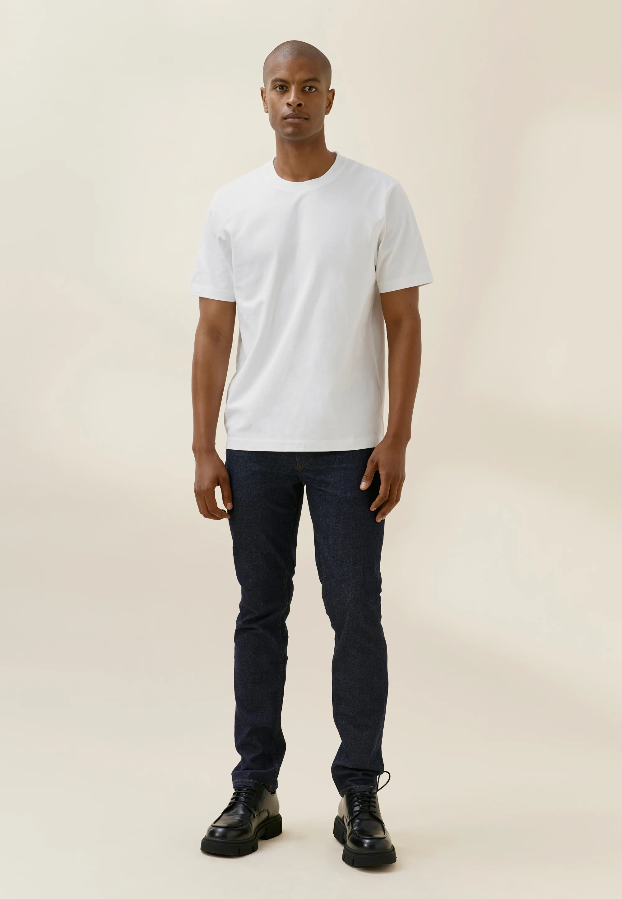 Le t-shirt heavyweight col fin - Image 12