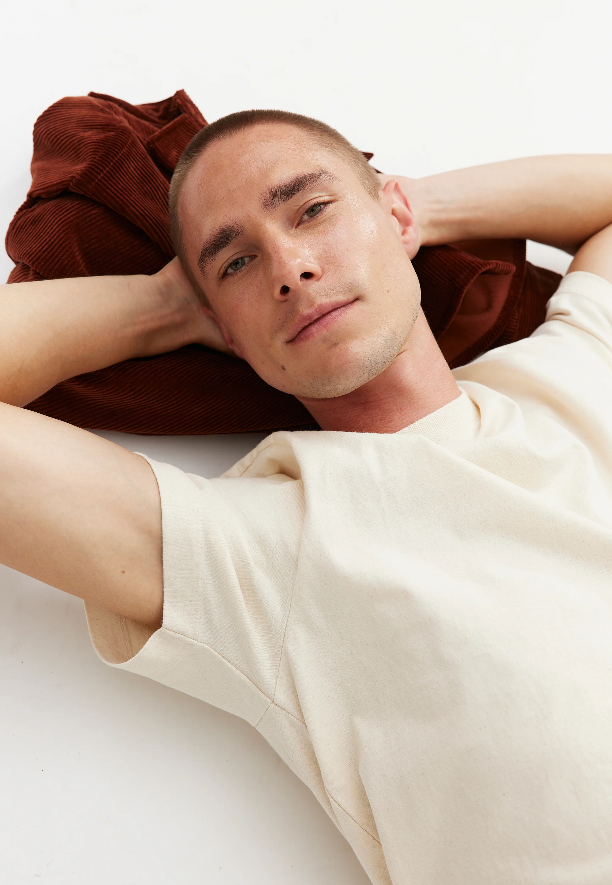 Le t-shirt heavyweight col fin - Image 25