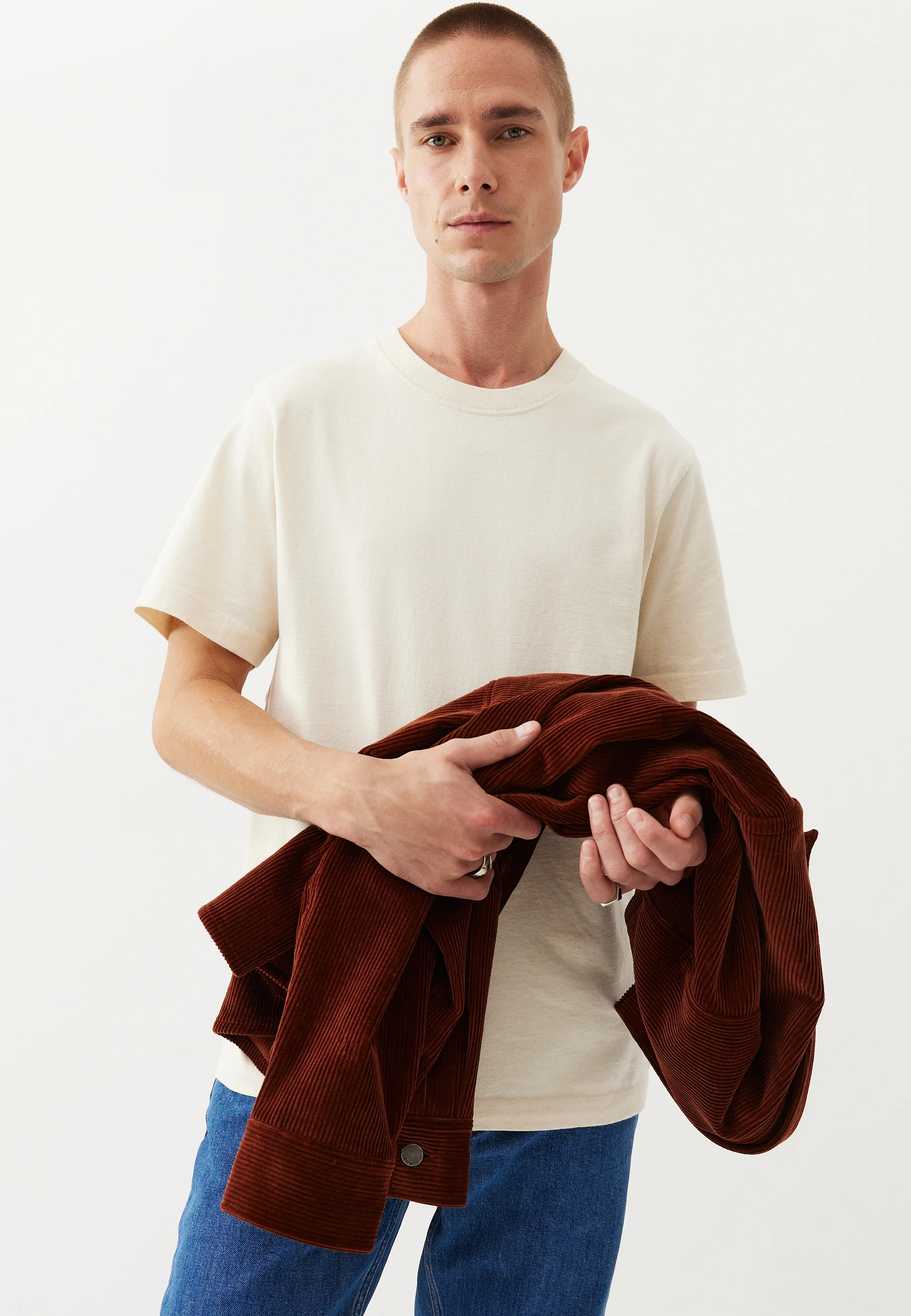 Le t-shirt heavyweight col fin - Image 26